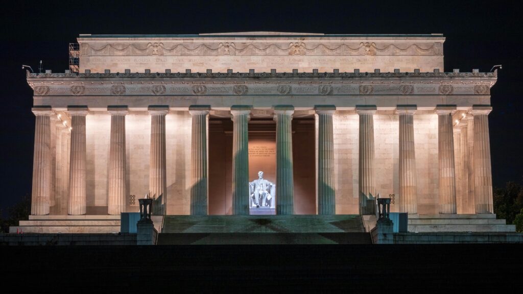 Lincoln Memorial at night.