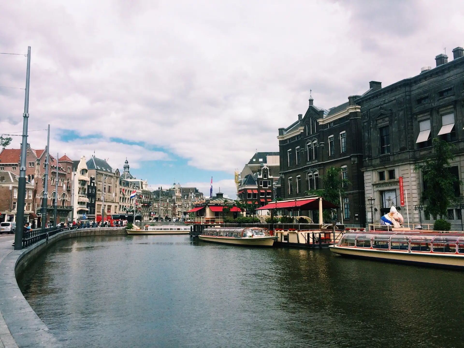 solo travel Amsterdam