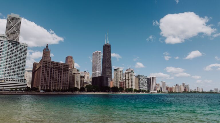 solo travel Chicago