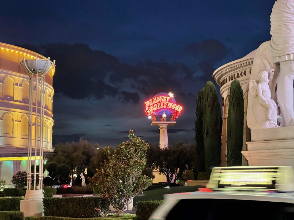 solo travel las vegas