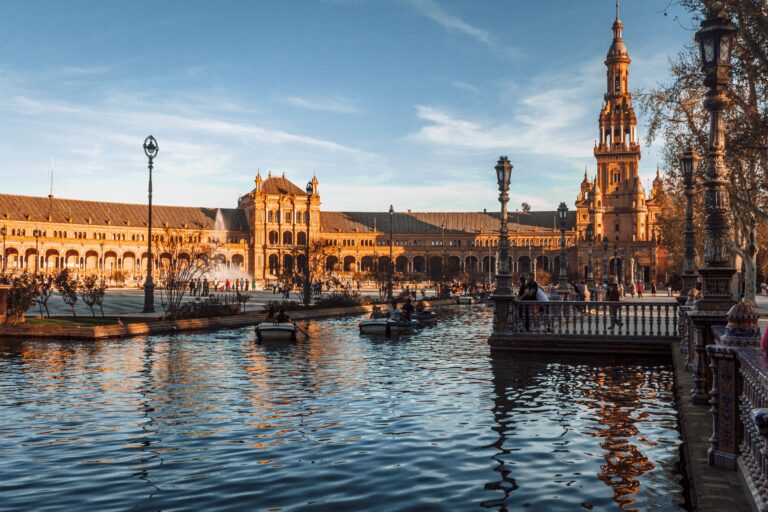solo travel Seville