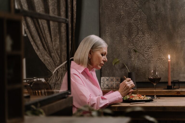 solo dining