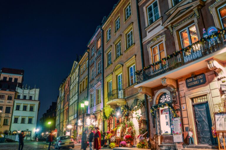 solo travel warsaw