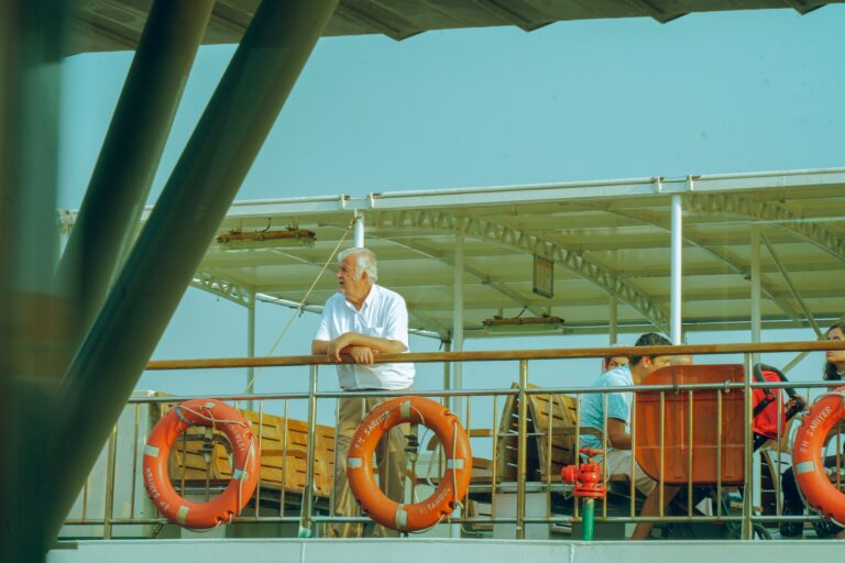 cruising alone cabin selection