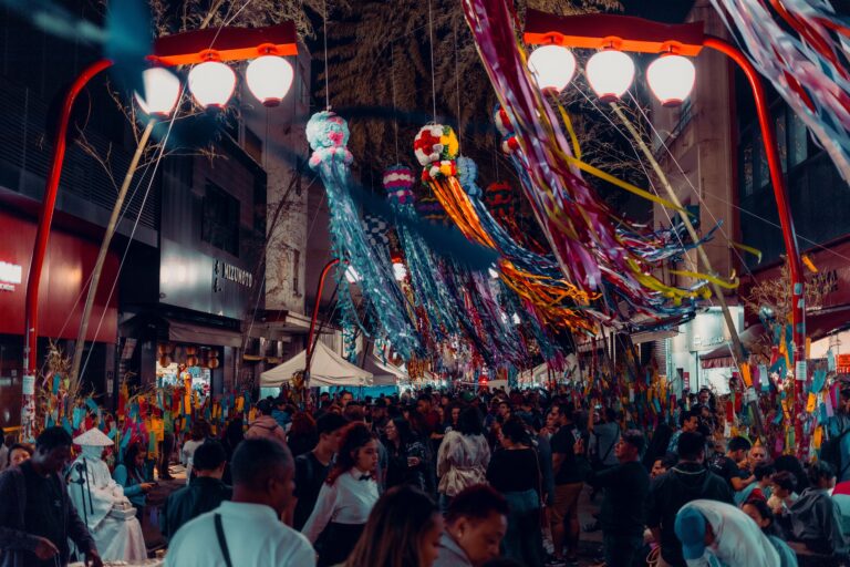 solo traveler guide to nightlife